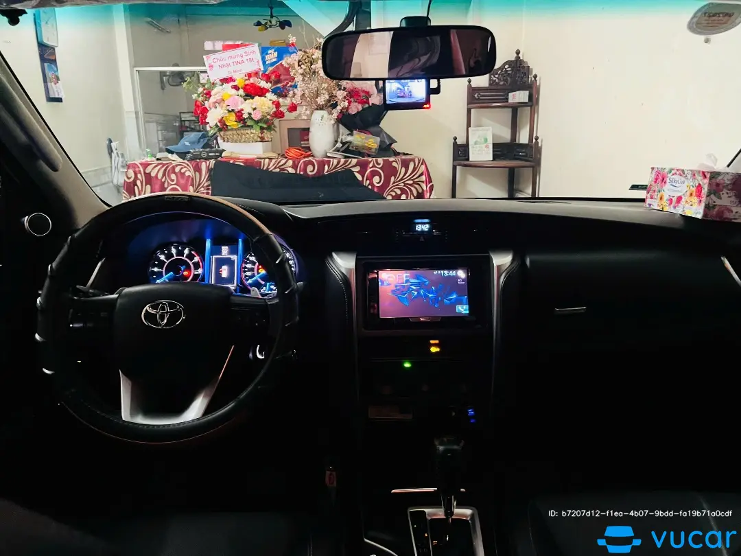 Toyota Fortuner 2.4G 4x2 AT 2018 - Nội thất 6