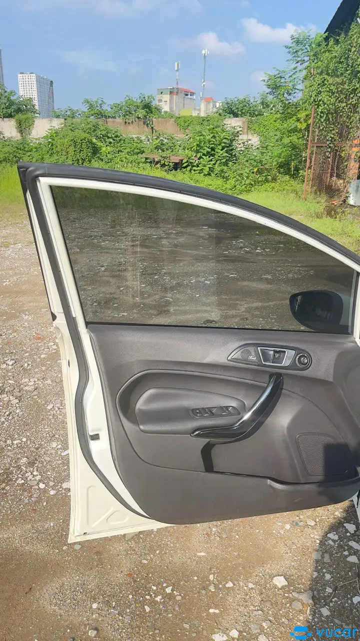 Ford Fiesta 1.5 2015 - Nội thất 4