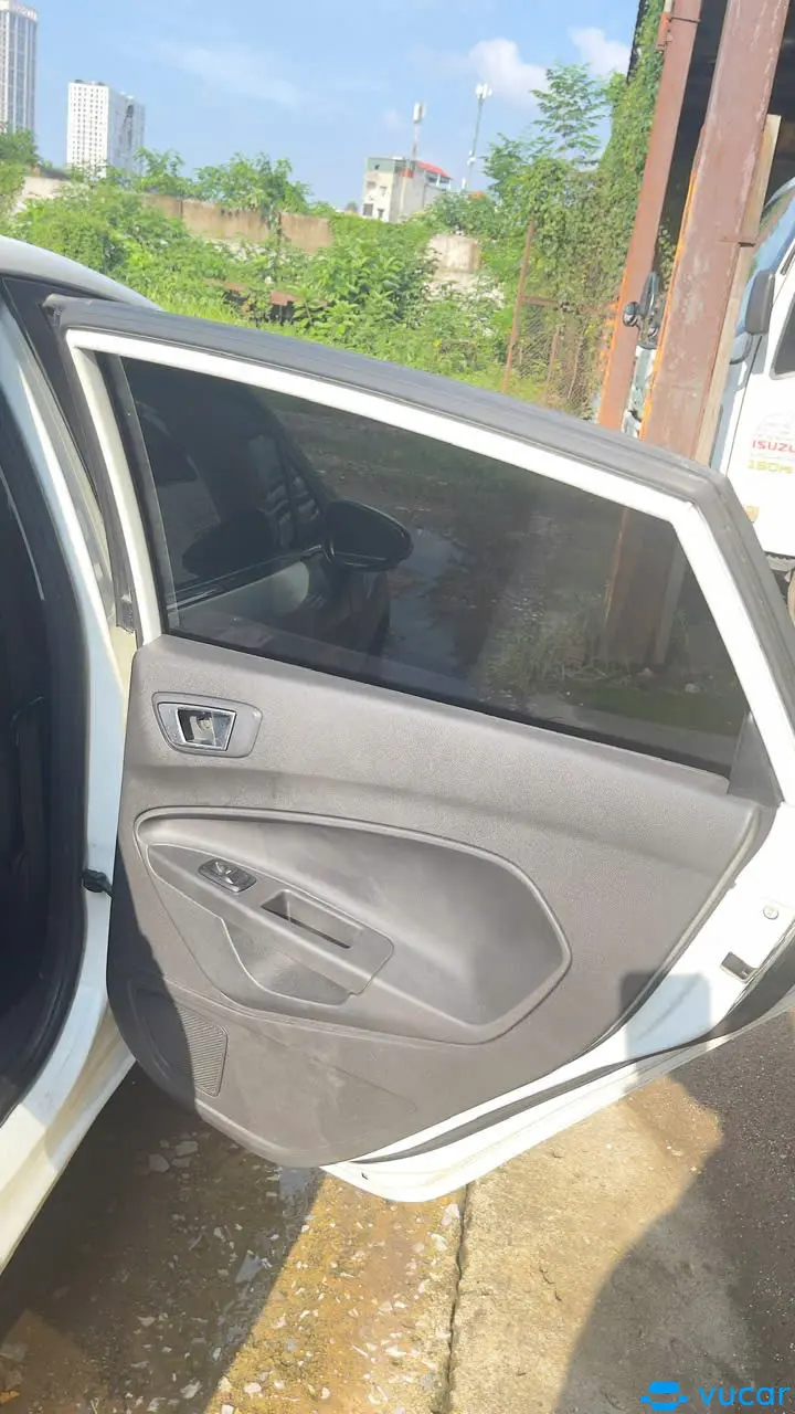 Ford Fiesta 1.5 2015 - Nội thất 5