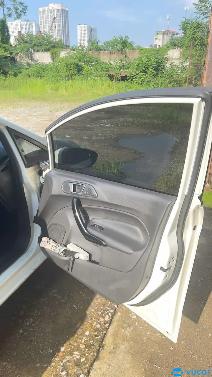 Ford Fiesta 1.5 2015 - Nội thất 6