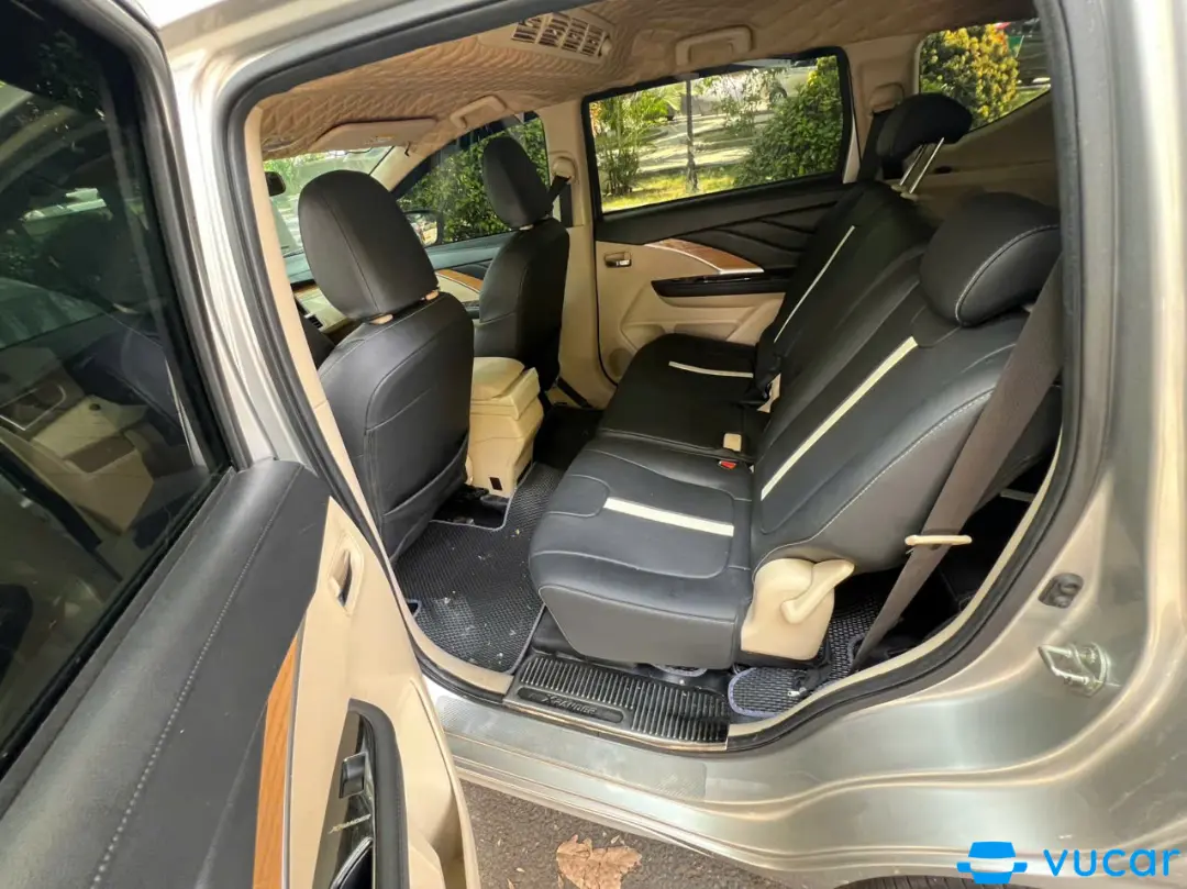 Mitsubishi Xpander 1.5 AT Standard 2019  - Nội thất 2