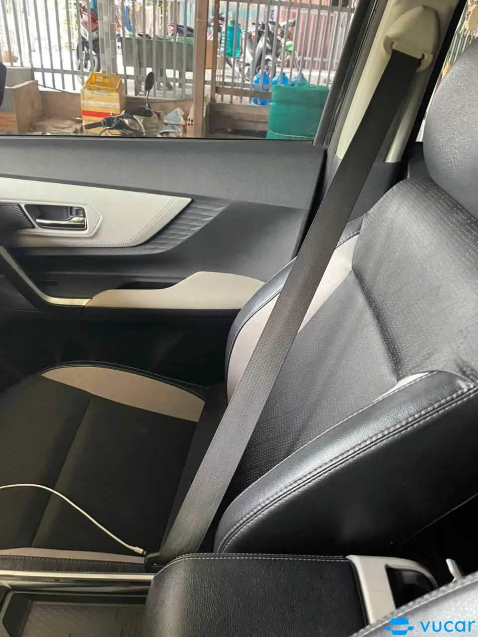 Toyota Veloz Cross 1.5 CVT 2022 - Nội thất 8