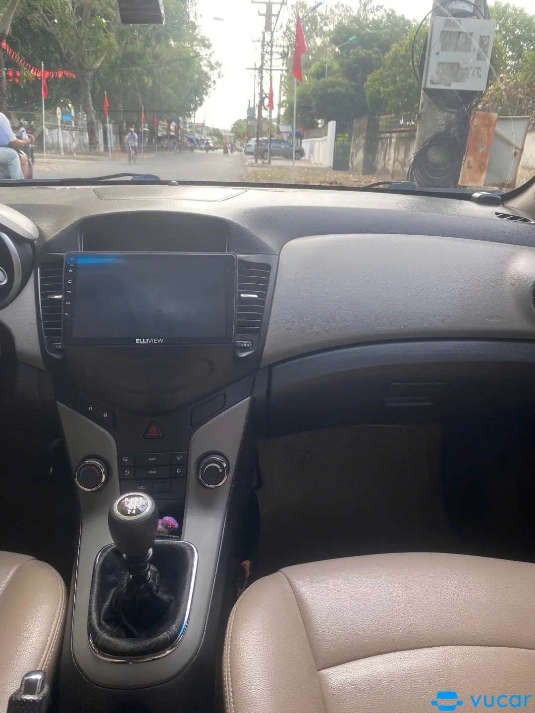 Cruze LS 1.6 MT 2014 - Nội thất 2