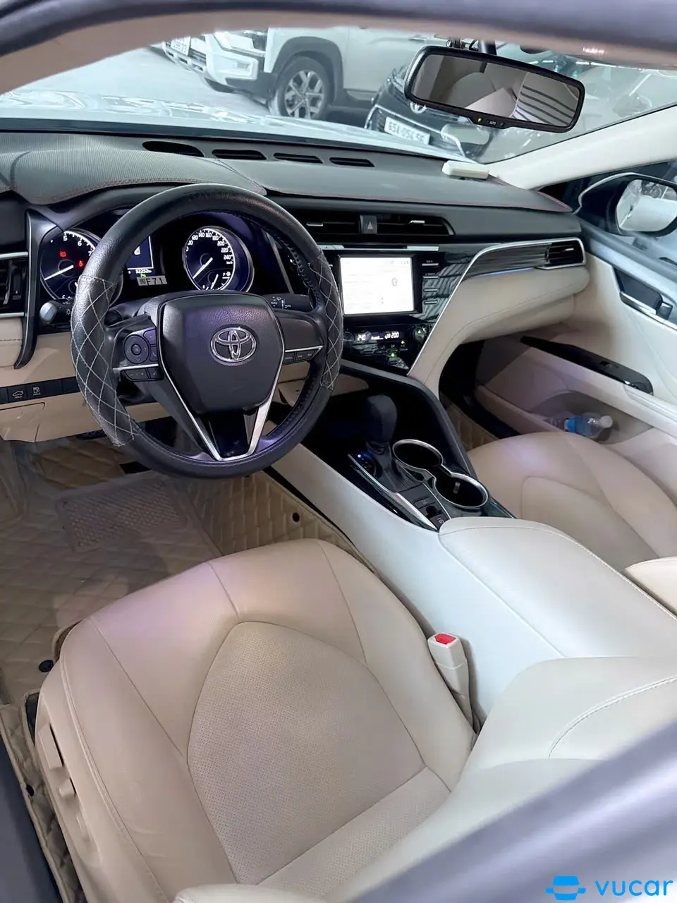 Toyota Camry 2.0E 2019 - Nội thất 6