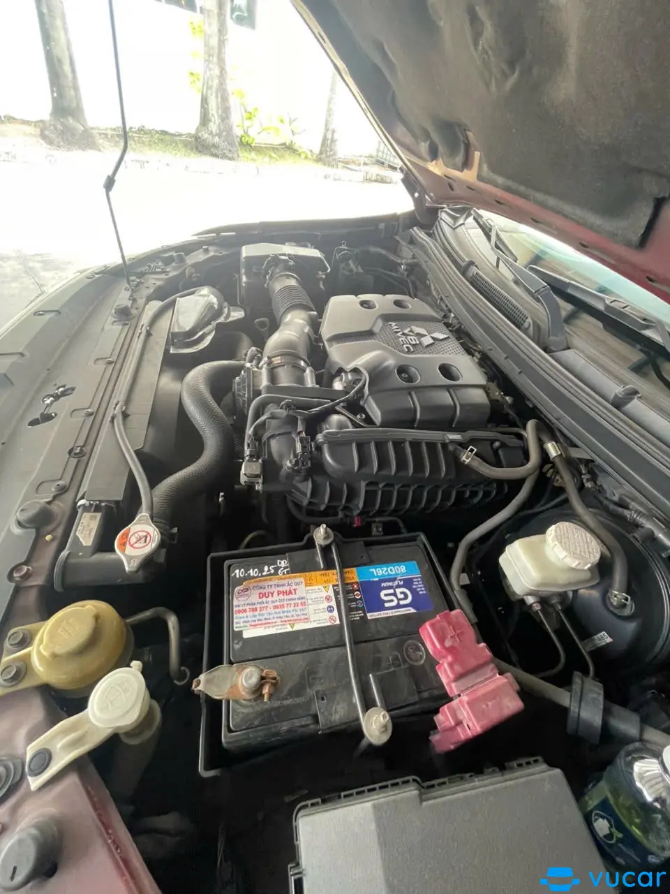 Mitsubishi Pajero sport 3.0G 4x4 AT 2018 - Khoang động cơ 2