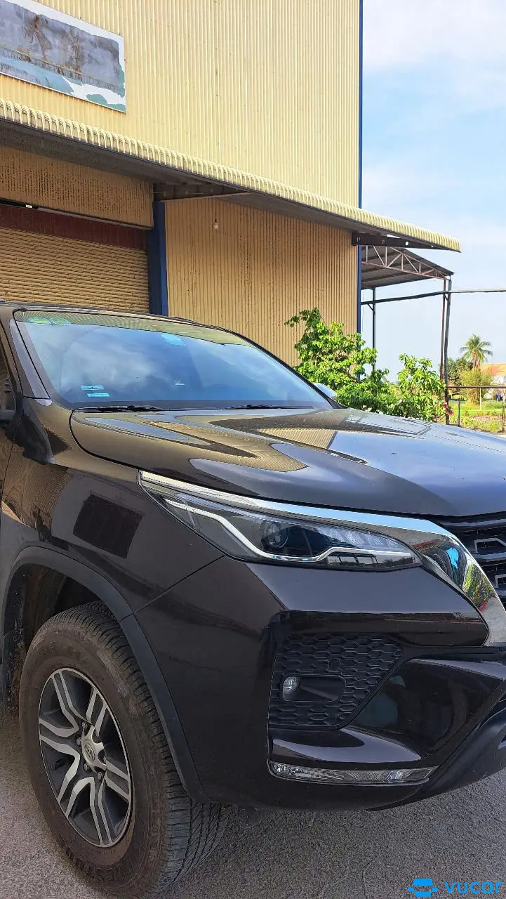 Toyota Fortuner Máy dầu 4x2 2020  - Ngoại thất 4