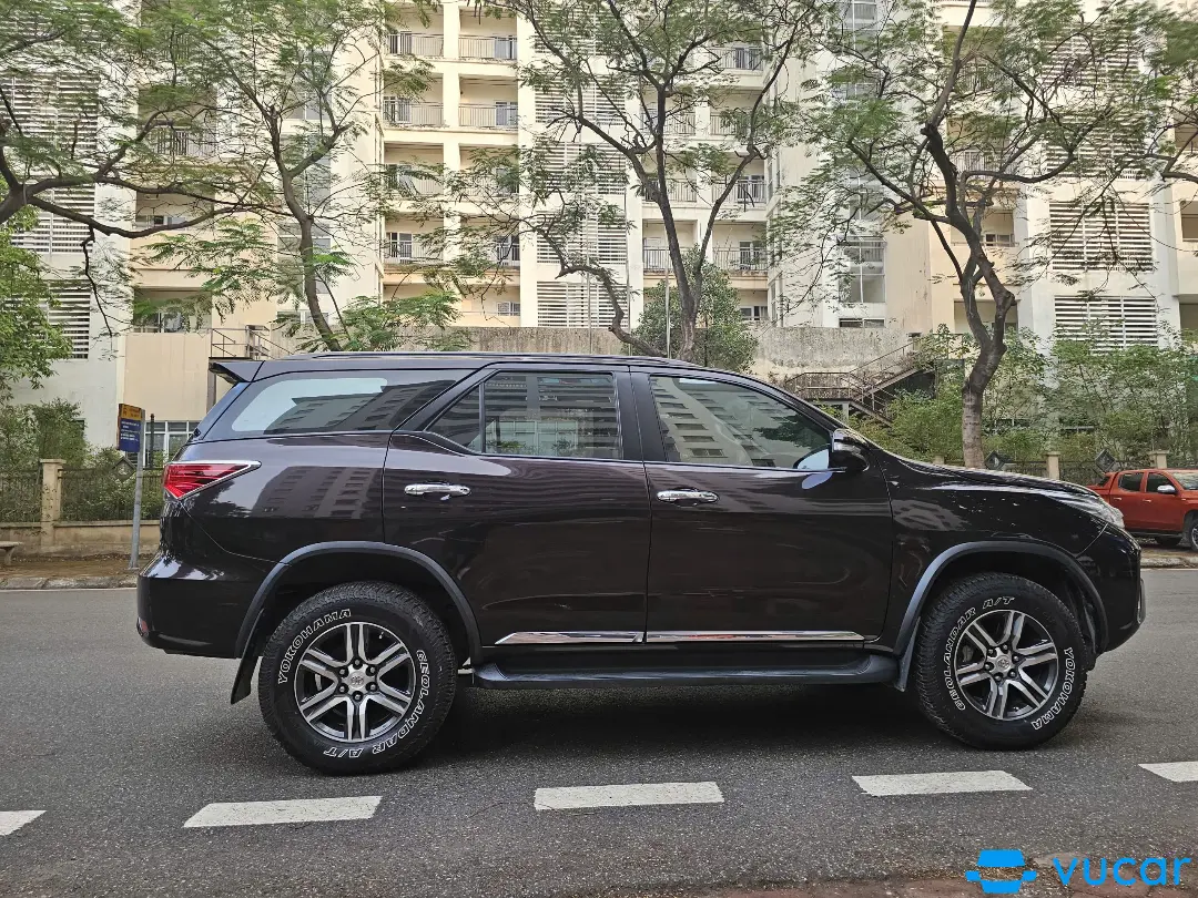 Toyota Fortuner  2017 - Ngoại thất 8