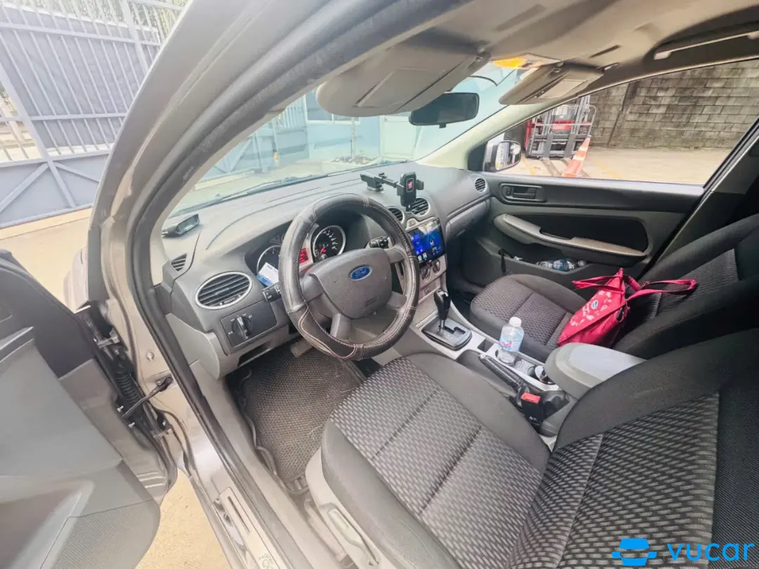 ford focus 1.8 AT 2011 - Nội thất 4