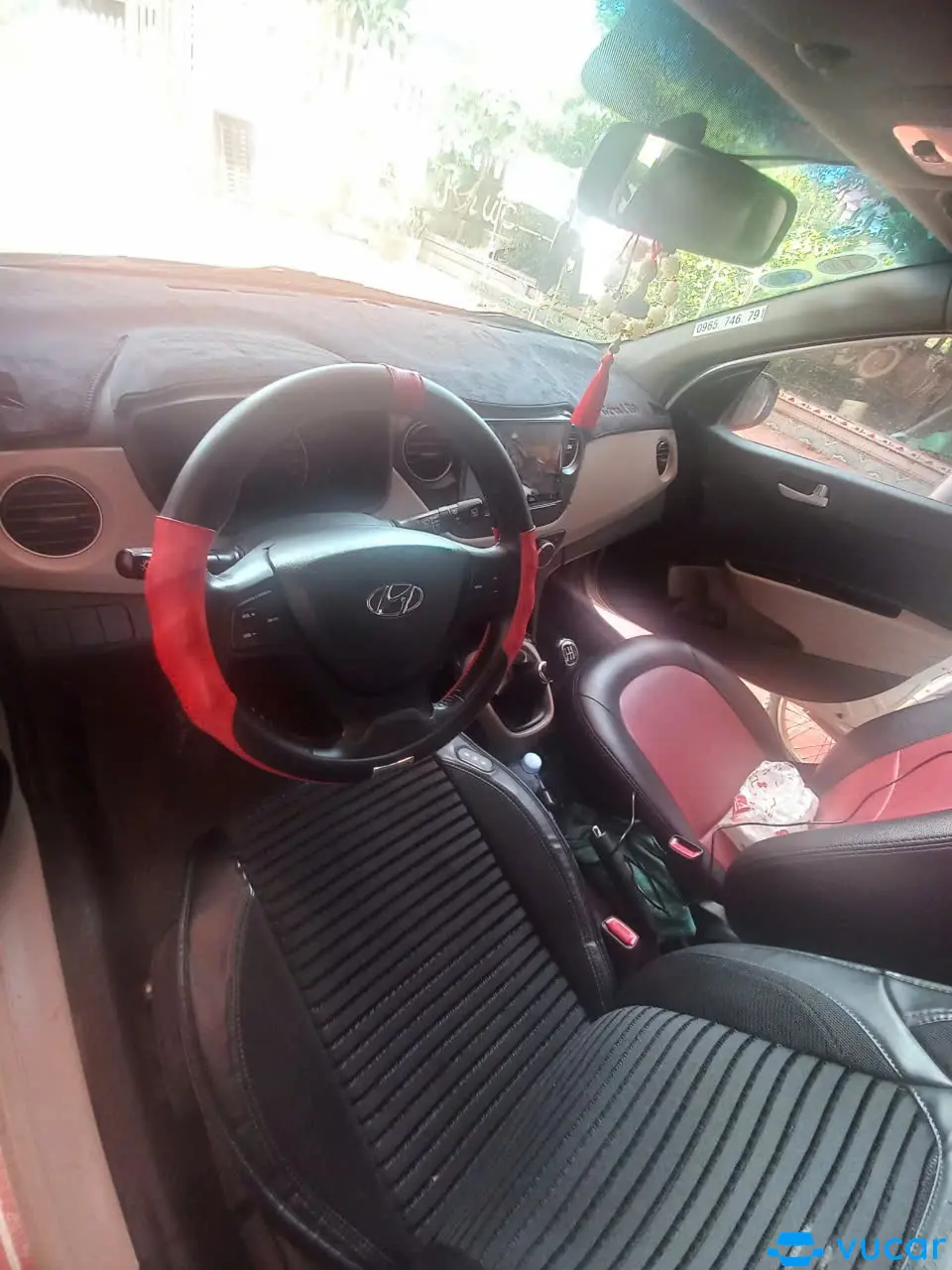Hyundai i10 Grand 1.0 MT 2017 - Nội thất 1