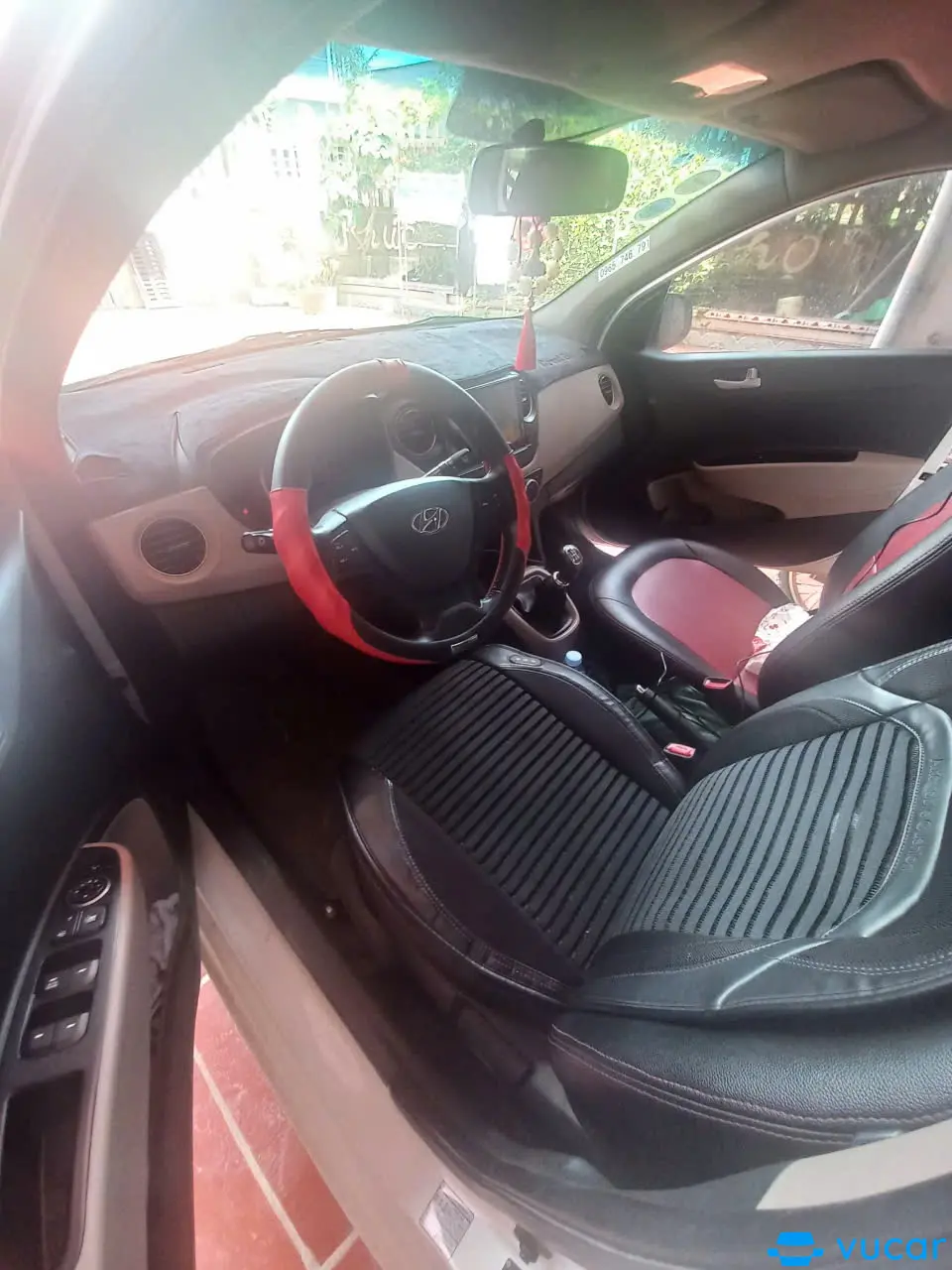 Hyundai i10 Grand 1.0 MT 2017 - Nội thất 3