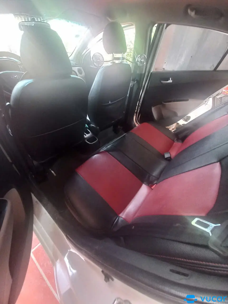 Hyundai i10 Grand 1.0 MT 2017 - Nội thất 2