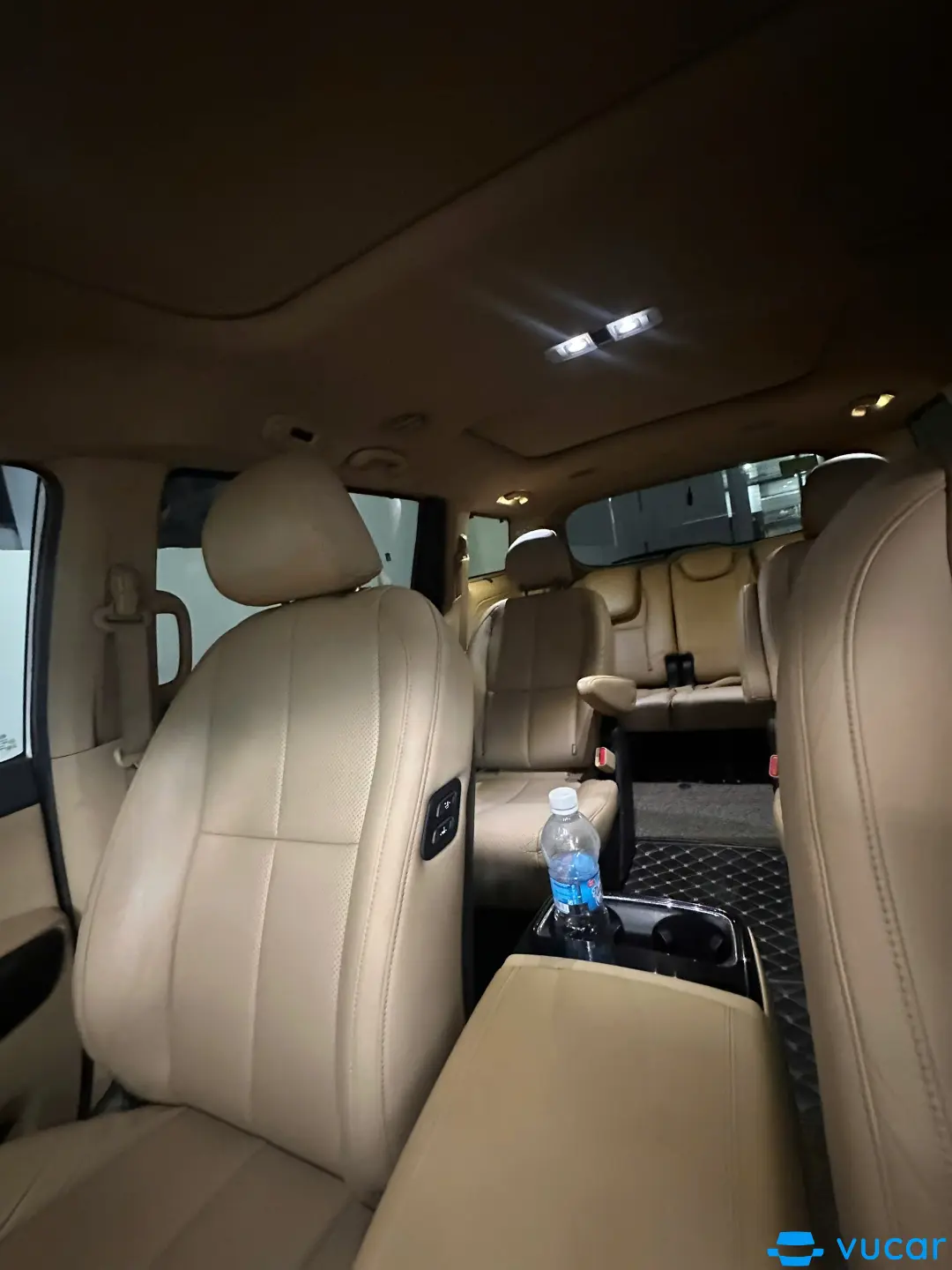 Kia Sedona 2.2 máy dầu bản cao cấp 2019 - Nội thất 3