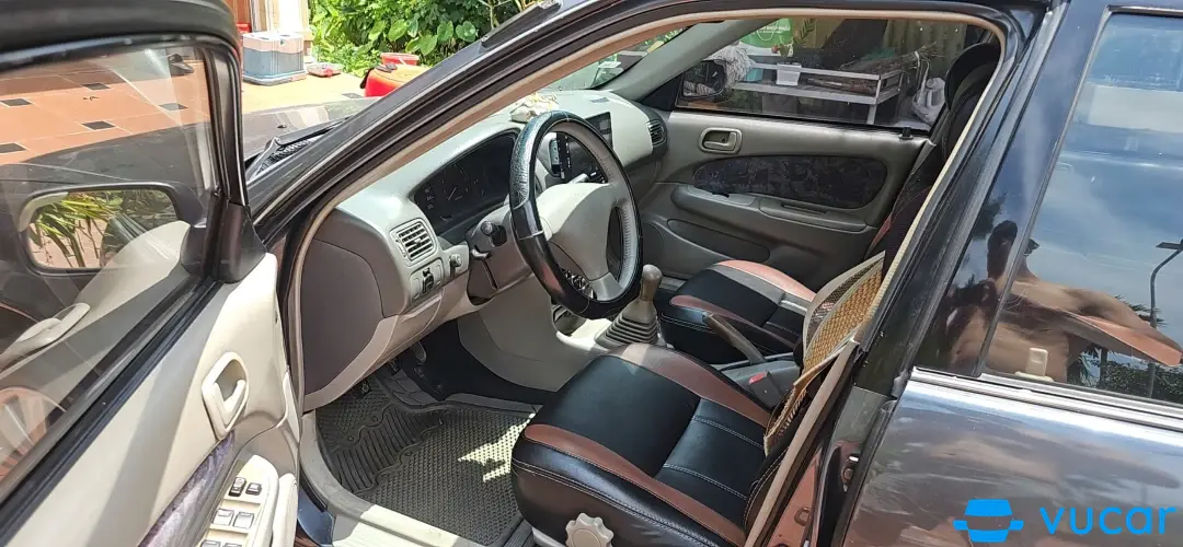 Toyota Corolla 1.6 GLi 1998 - Nội thất 2