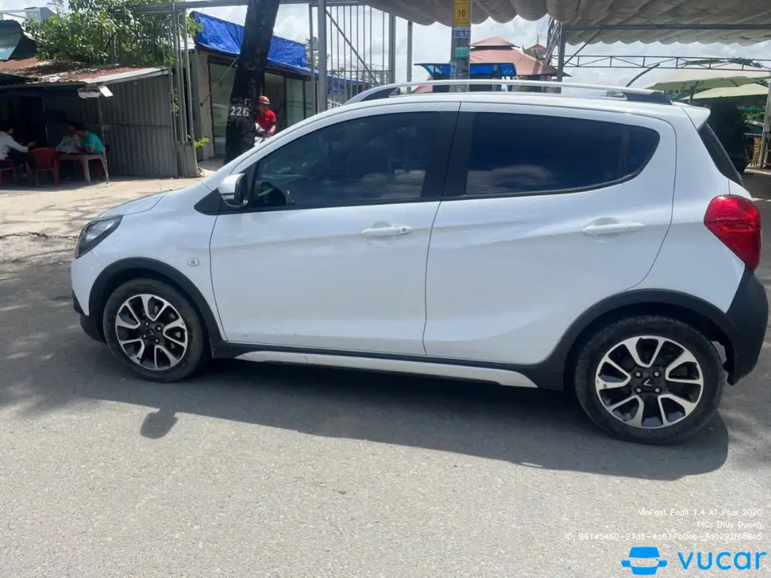 VinFast Fadil 1.4 AT Plus 2020 - Ngoại thất 4