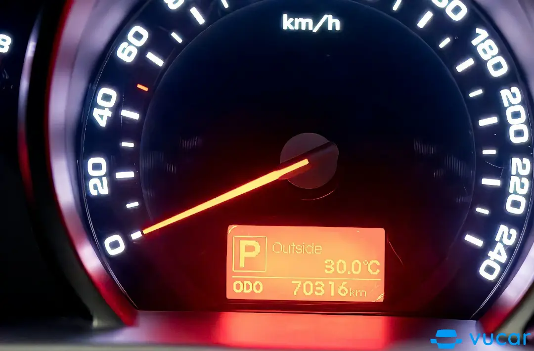 Kia Sportage 2.0 AT AWD 2011 - Nội thất 1