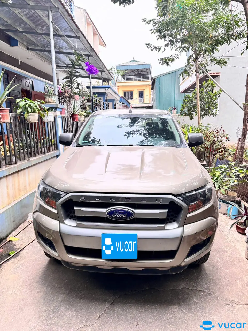 Ford Ranger XLS 2.2L 4x2 MT 2017 - Ngoại thất 1