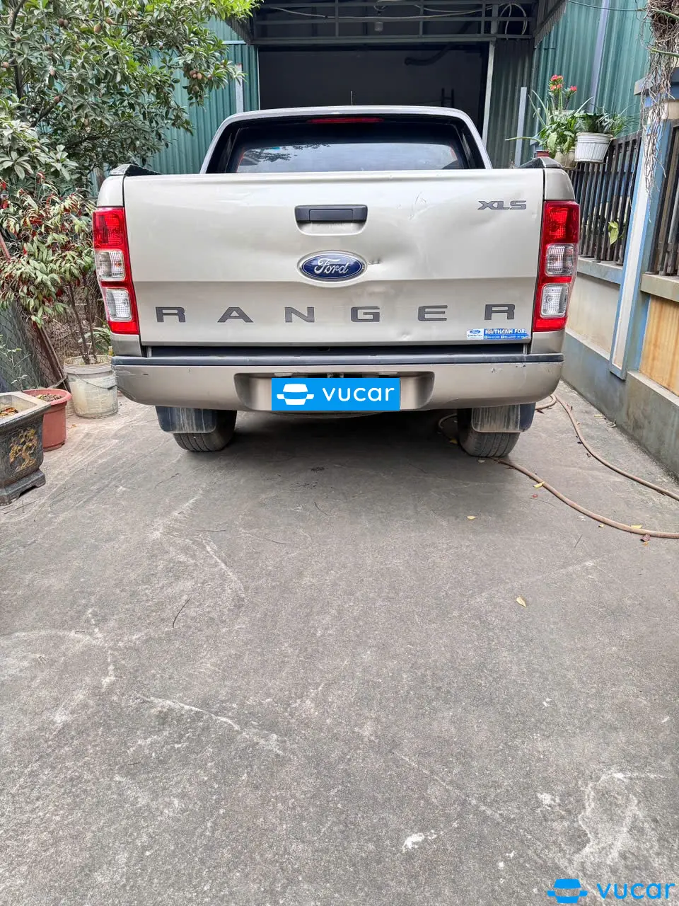 Ford Ranger XLS 2.2L 4x2 MT 2017 - Ngoại thất 2