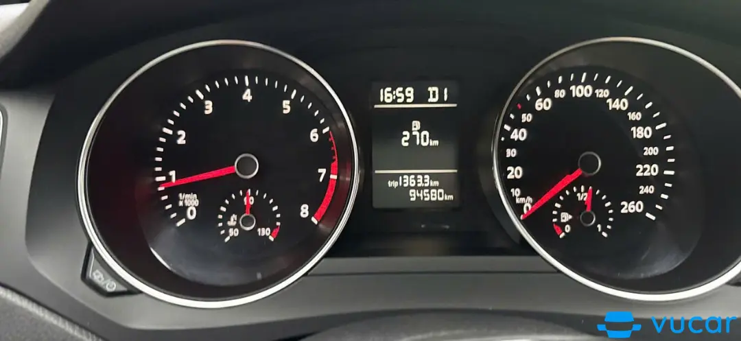 Volkswagen Jetta sedan 2016 - Nội thất 1
