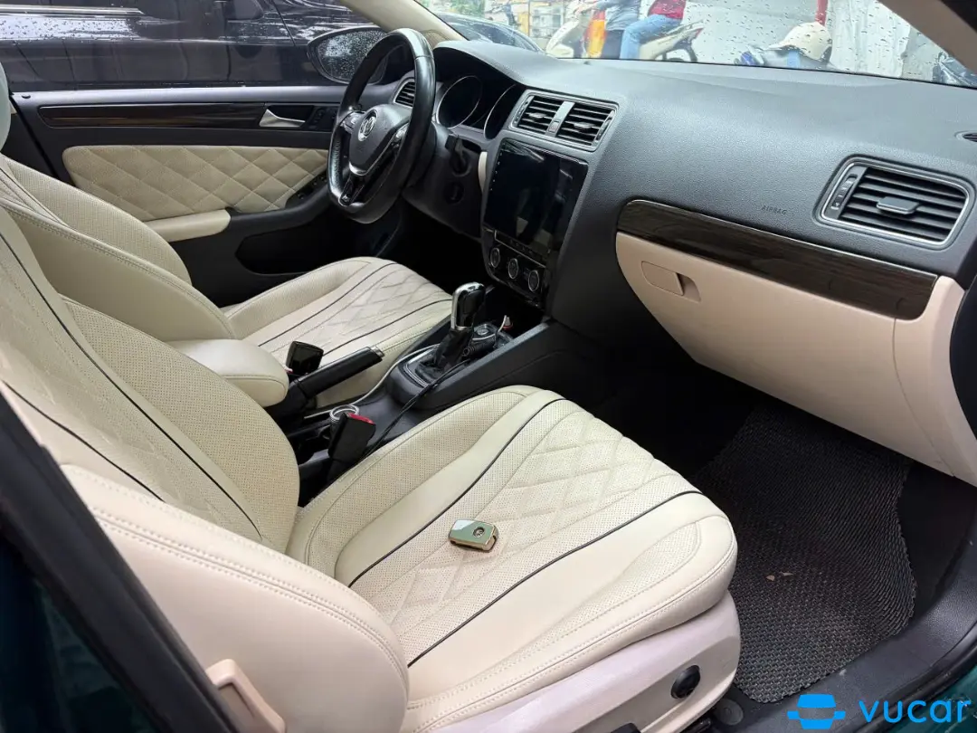 Volkswagen Jetta sedan 2016 - Nội thất 2