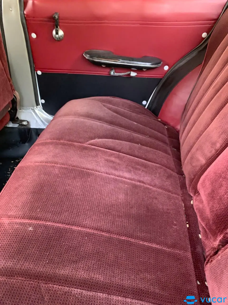 Mazda 1500 1968 - Nội thất 5