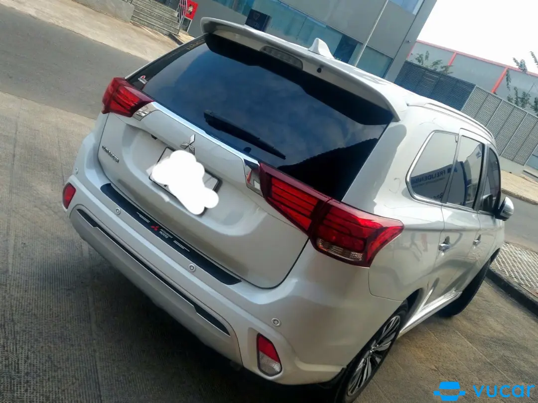 Mitsubishi Outlander 2.0CVT 2024 - Ngoại thất 3