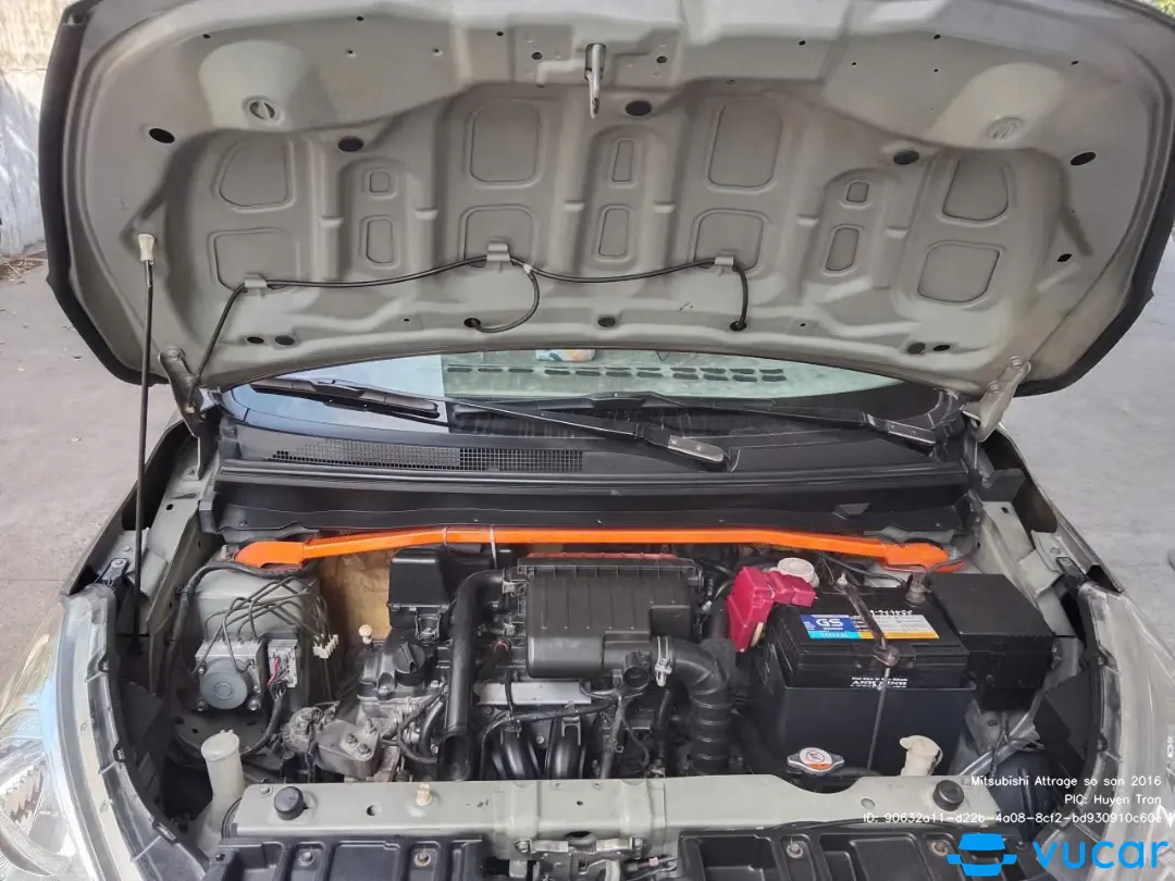 Mitsubishi Attrage số sàn 2016 - Khoang động cơ 1