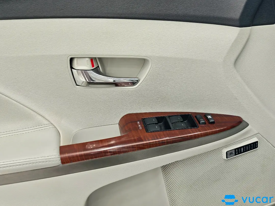 Toyota Venza 2.7 2011 - Nội thất 1