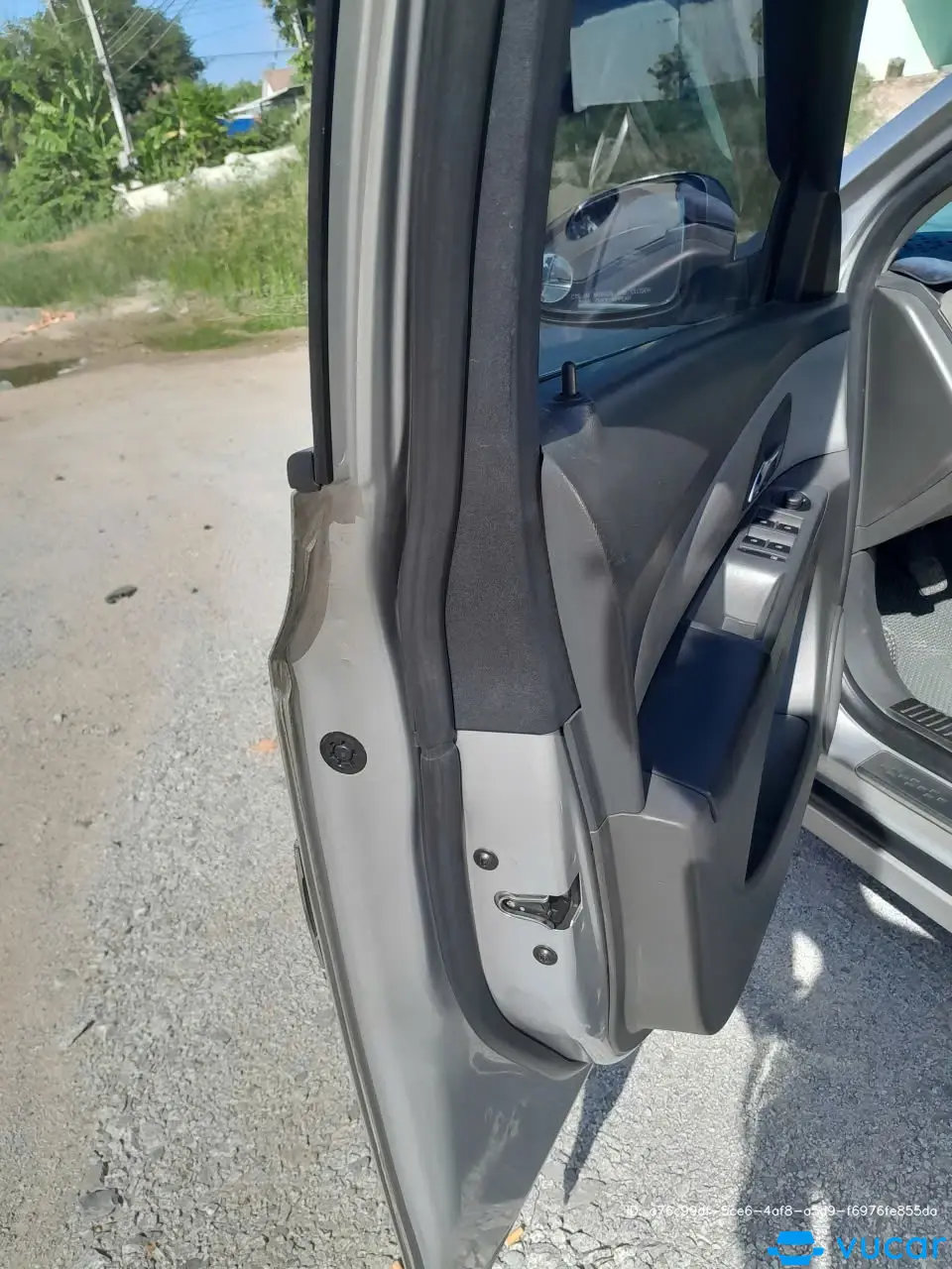 Chevrolet Cruze LS 1.6 MT 2011 - Nội thất 5