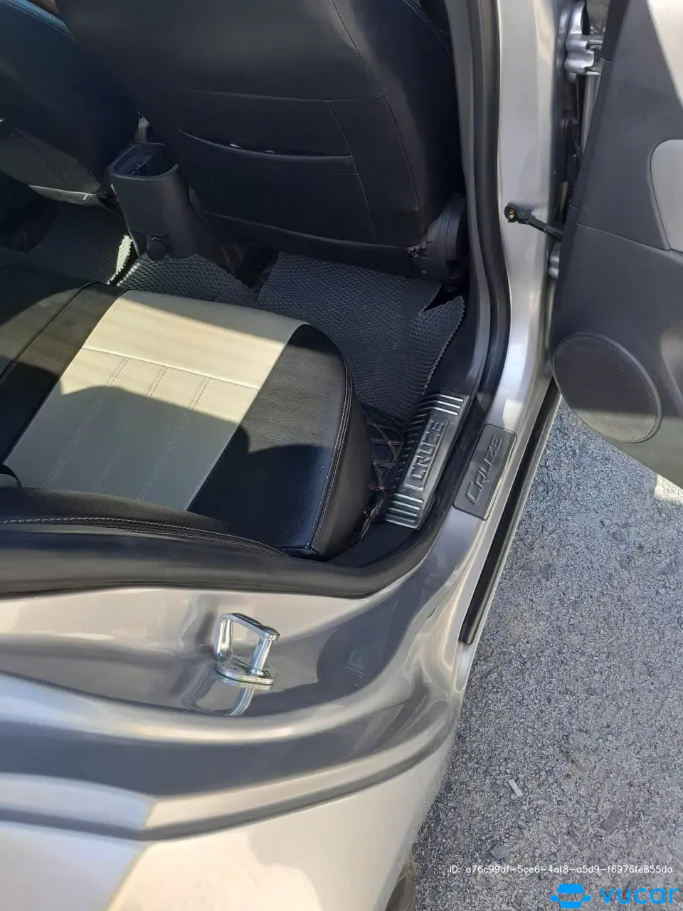 Chevrolet Cruze LS 1.6 MT 2011 - Nội thất 8
