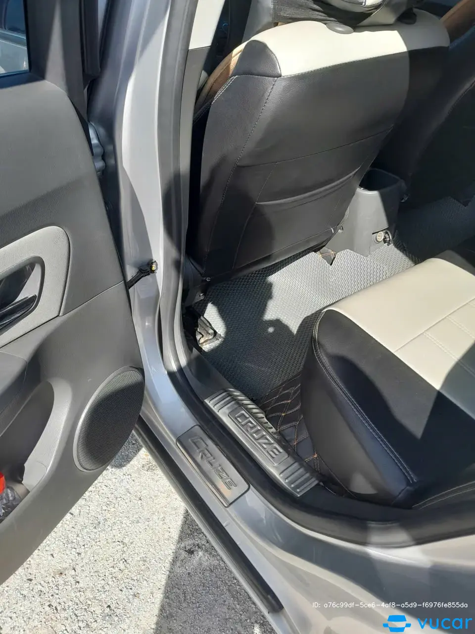 Chevrolet Cruze LS 1.6 MT 2011 - Nội thất 15
