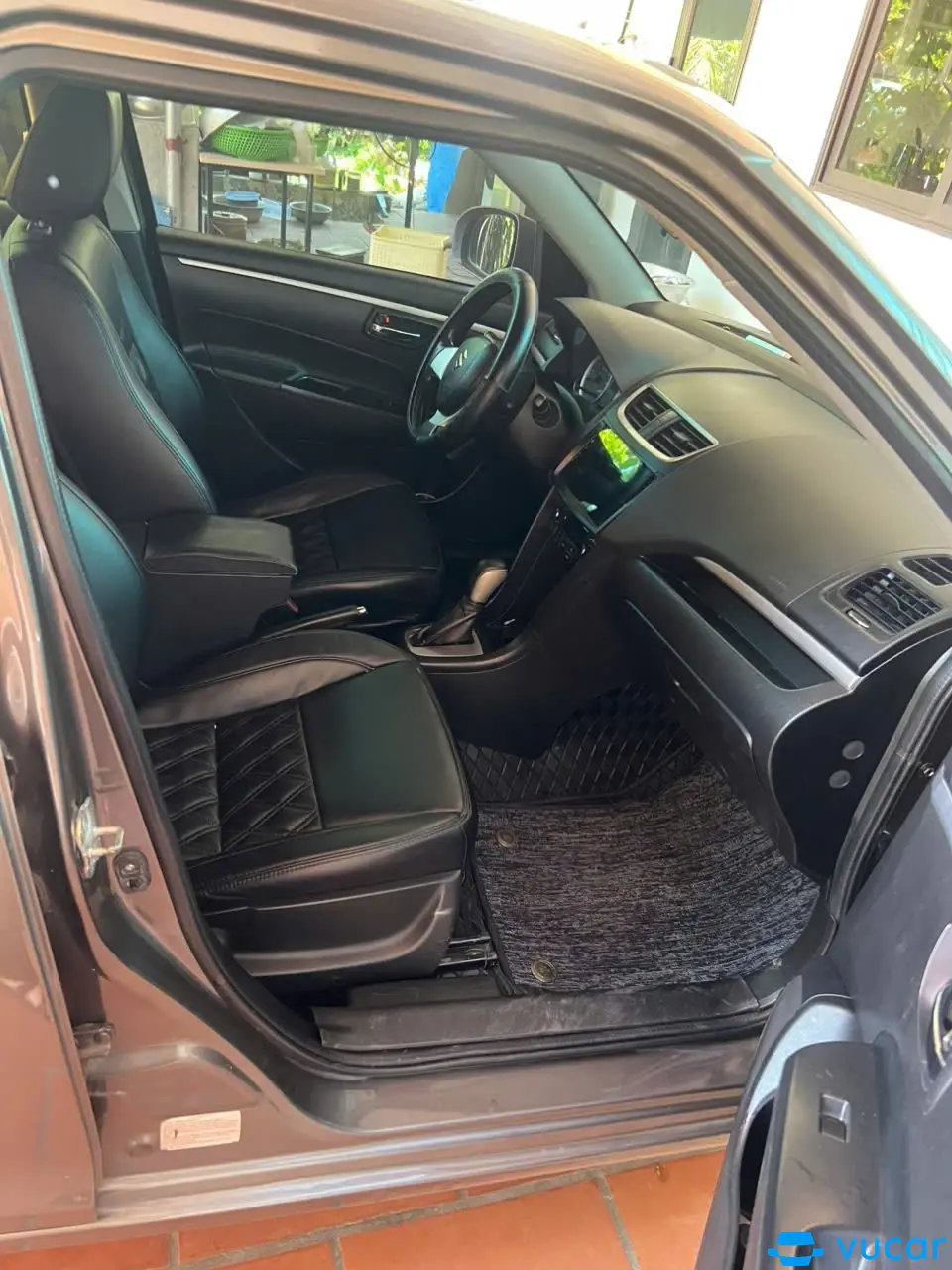 Suzuki Swift 1.4 AT 2014 - Nội thất 4