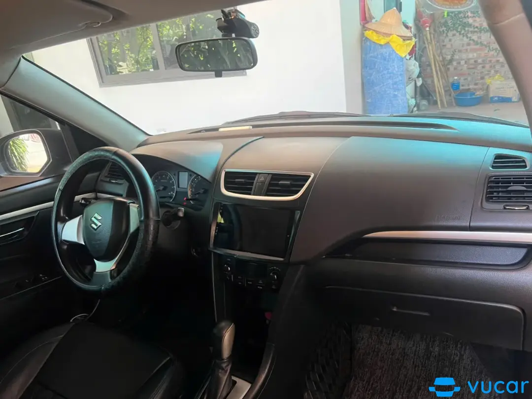 Suzuki Swift 1.4 AT 2014 - Nội thất 5