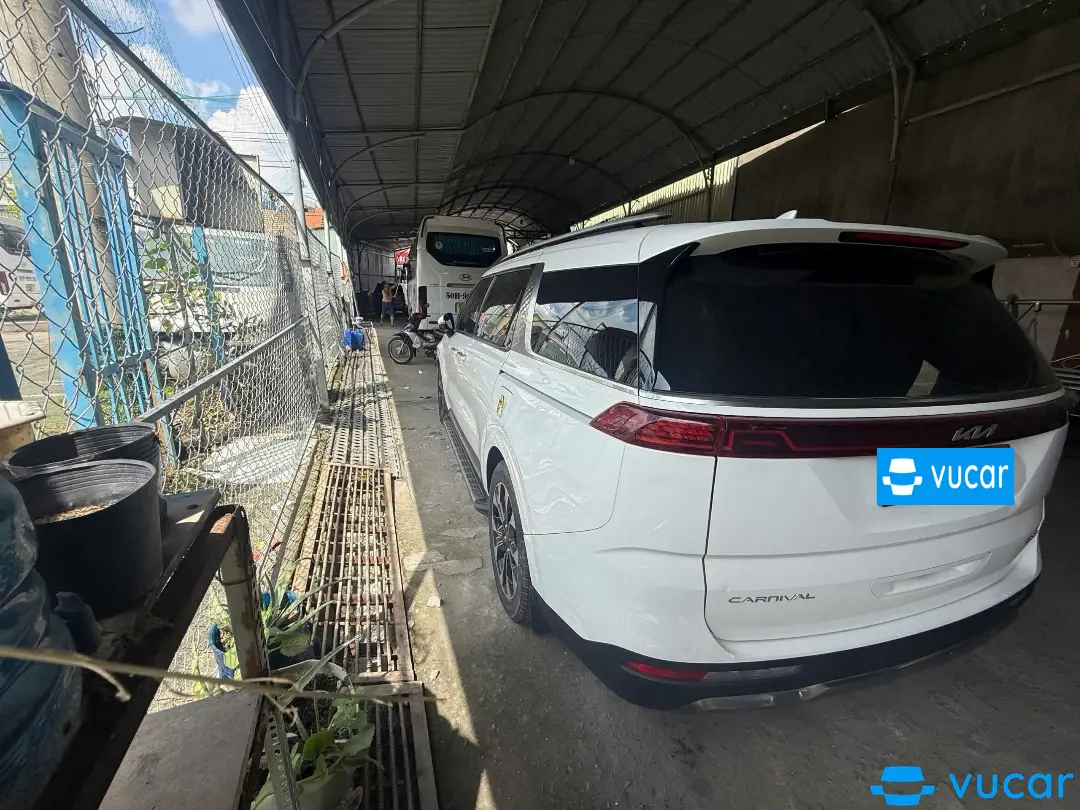 Kia Carnival Premium 2.2D 2022 - Ngoại thất 5
