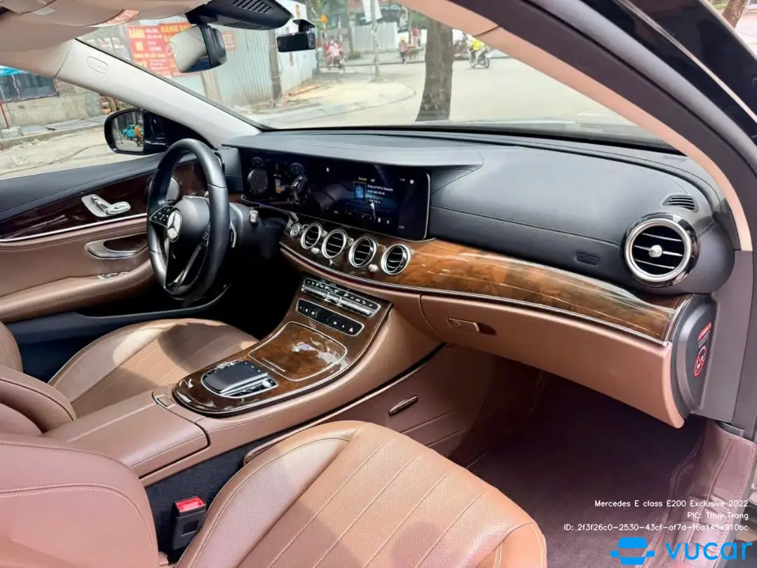 Mercedes E class E200 Exclusive 2022 - Nội thất 9