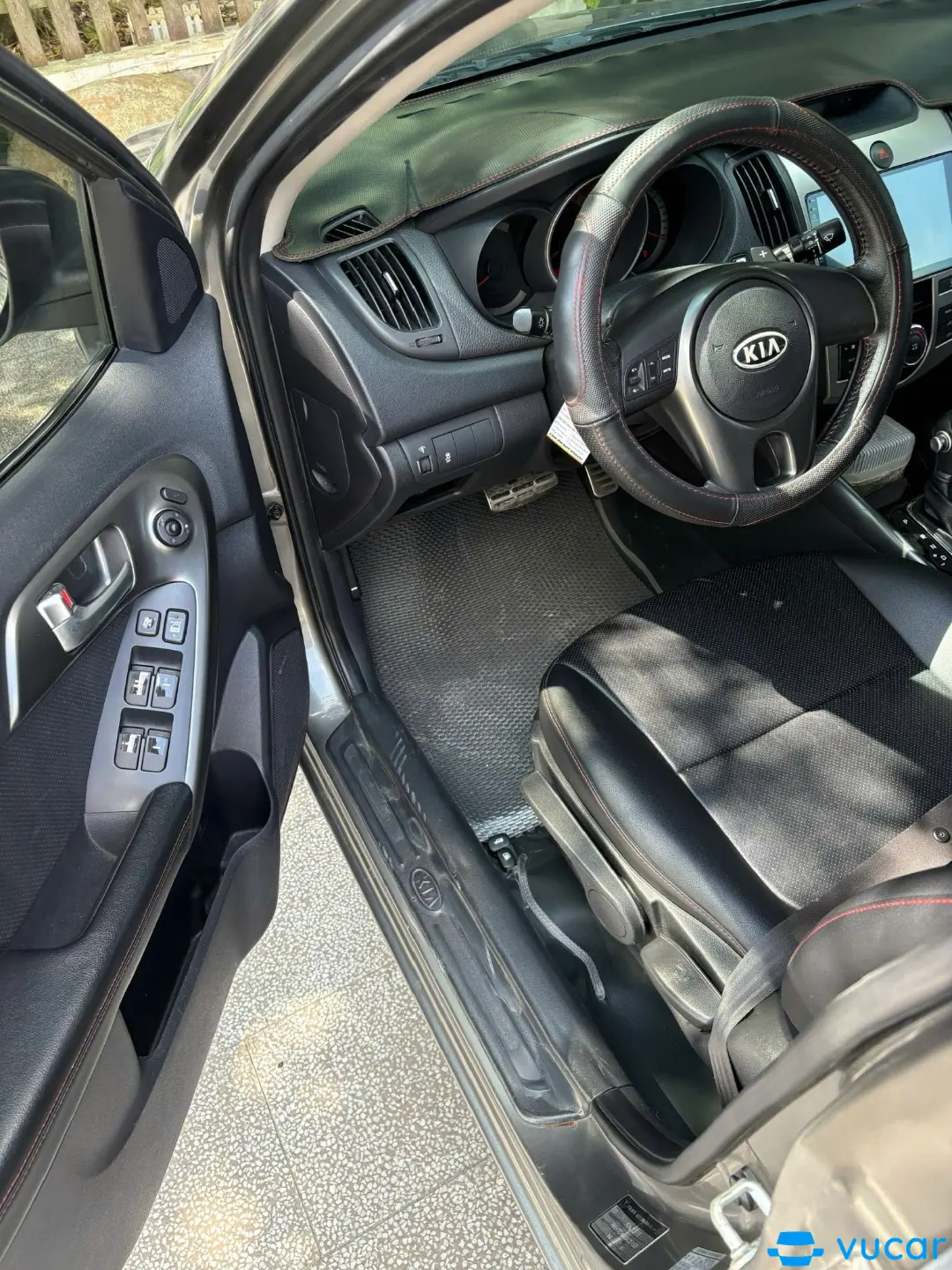Kia Forte  2010 - Nội thất 3
