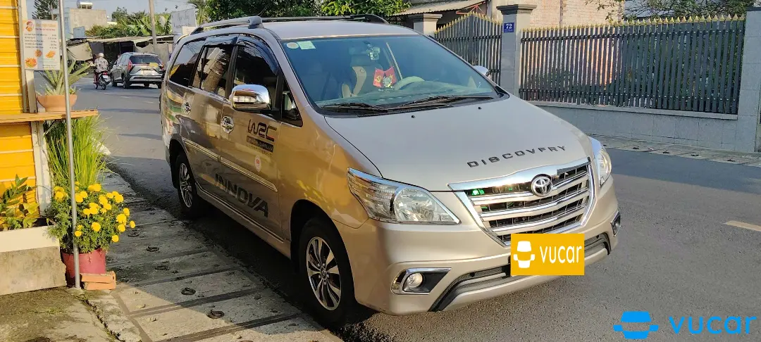 Toyota Innova N/A 2016