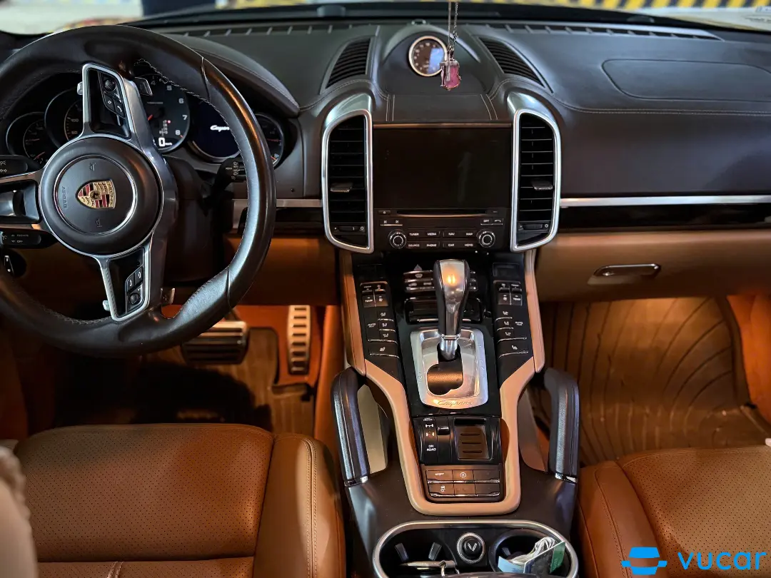 Porsche cayenne 2017 - Nội thất 1