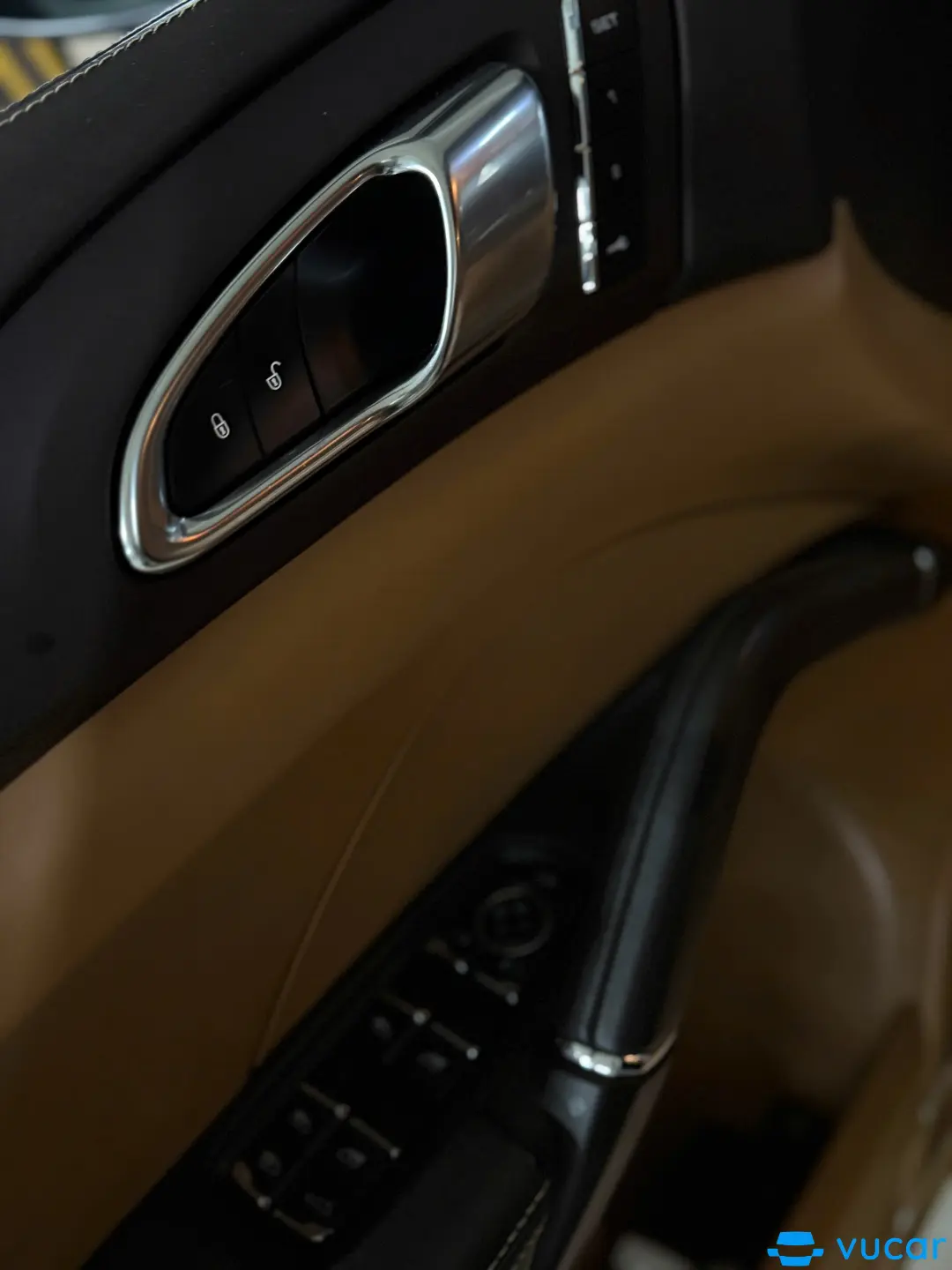 Porsche cayenne 2017 - Nội thất 5