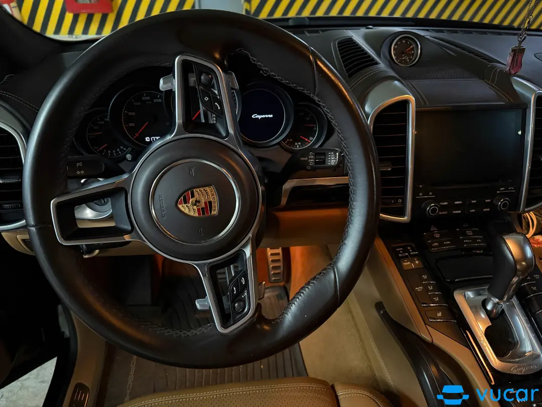 Porsche cayenne 2017 - Nội thất 6