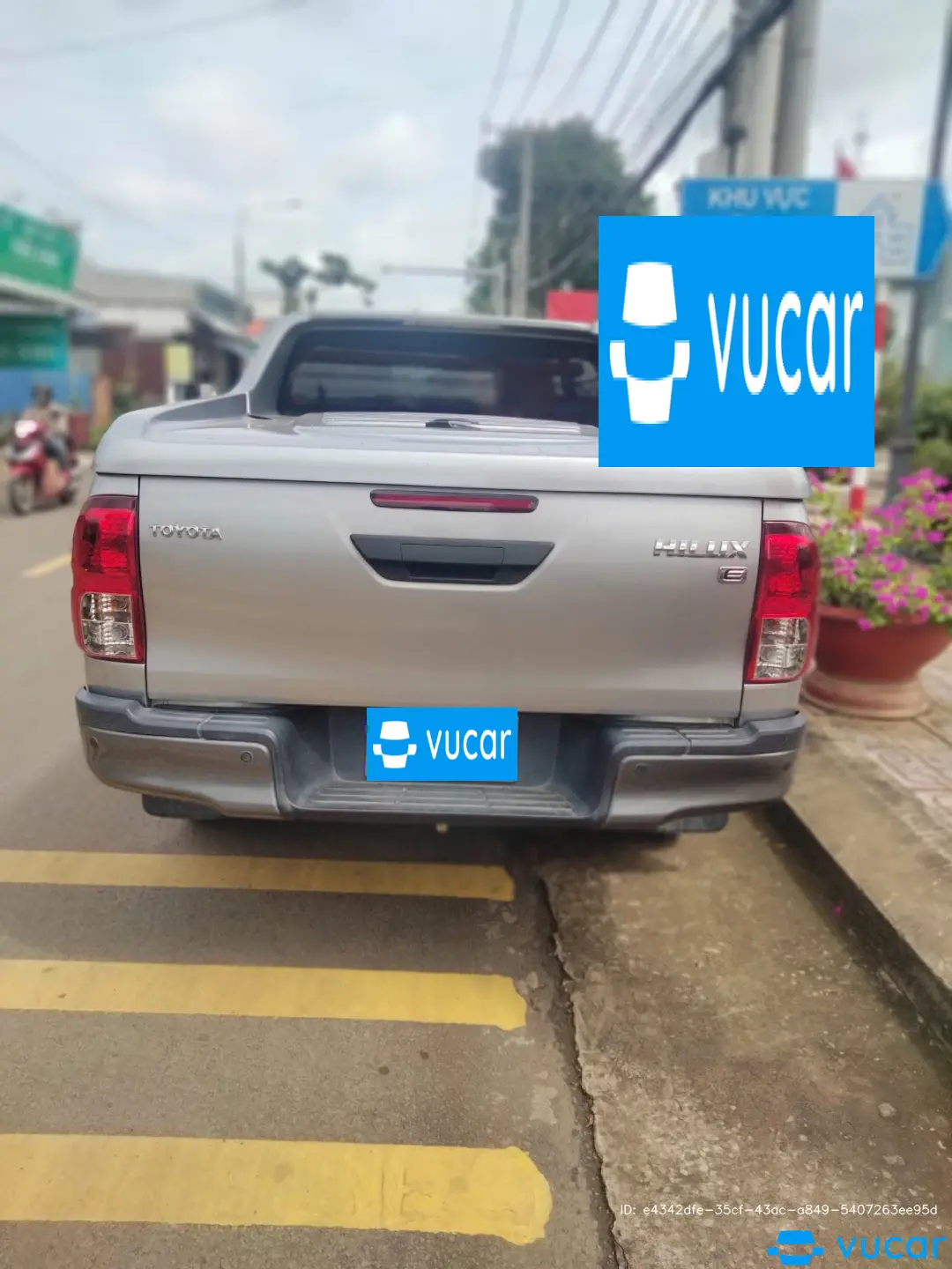 Toyota Hilux 2.4L 4x2 AT 2021 - Ngoại thất 8
