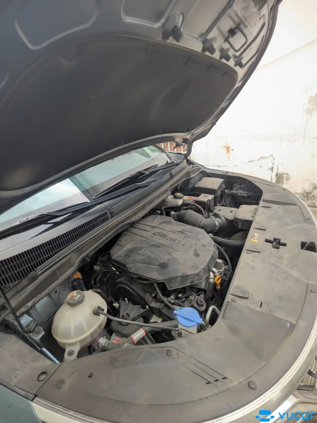 Kia Carnival Si 2022 - Khoang động cơ 2