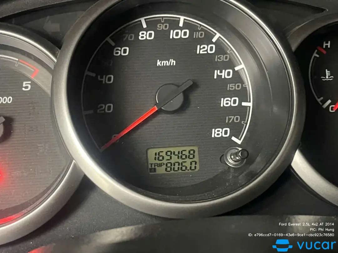 Ford Everest 2.5L 4x2 AT 2014 - Nội thất 1