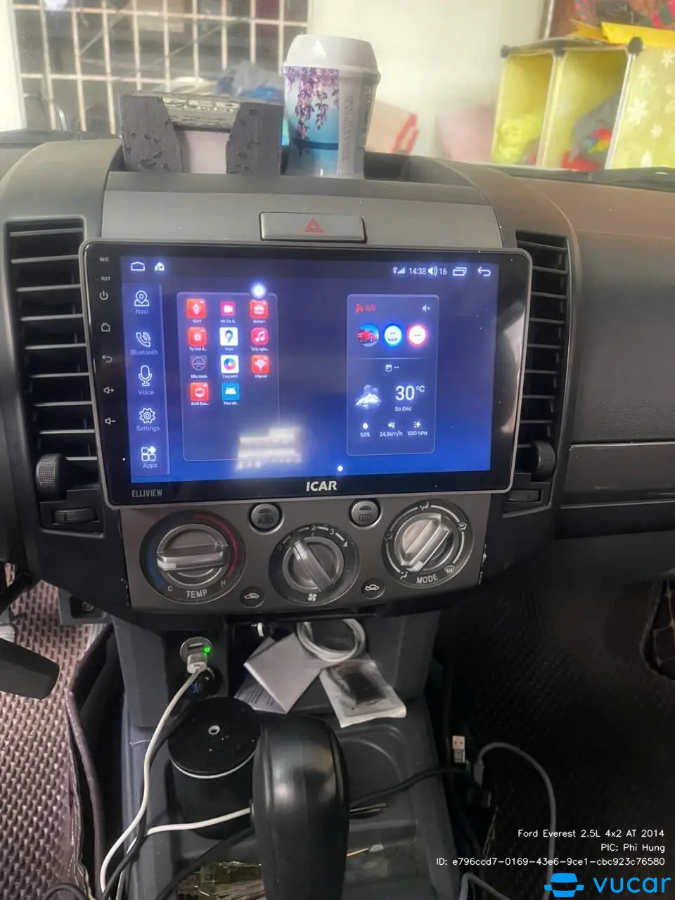 Ford Everest 2.5L 4x2 AT 2014 - Nội thất 4