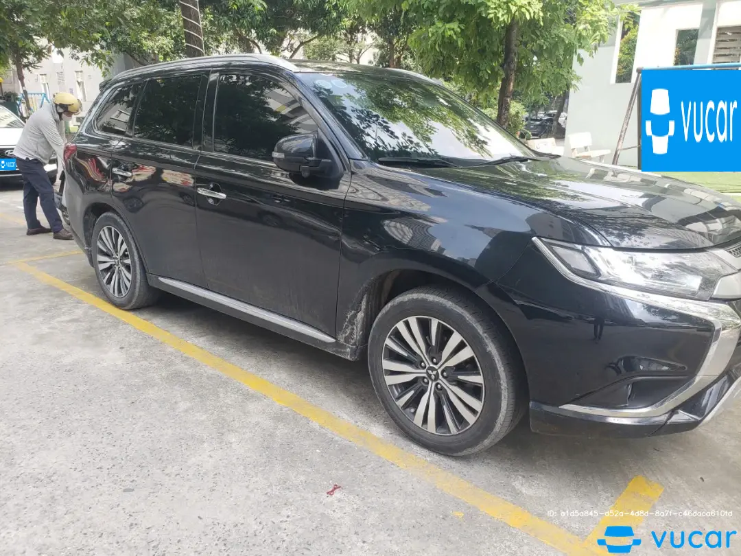 Ảnh xe Oulander Cvt . 2022 - ảnh 2