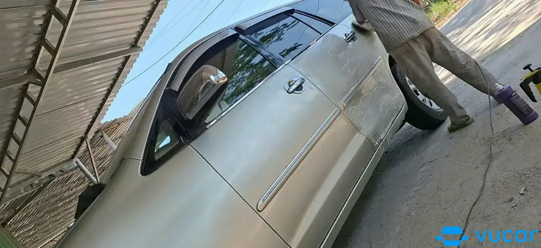 Toyota Innova 2.0 MT 2006 - Nội thất 3