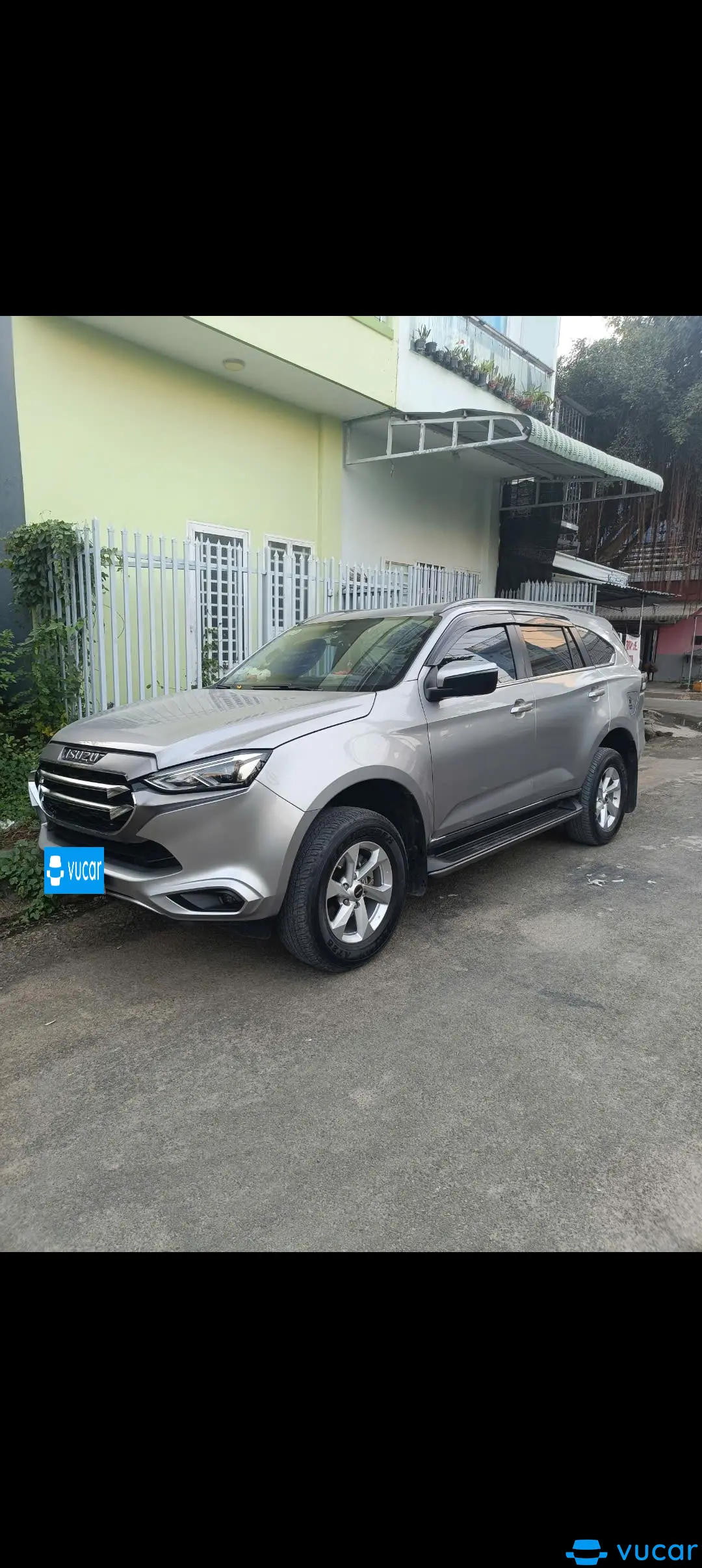 MU-X 2021 - Ngoại thất 3