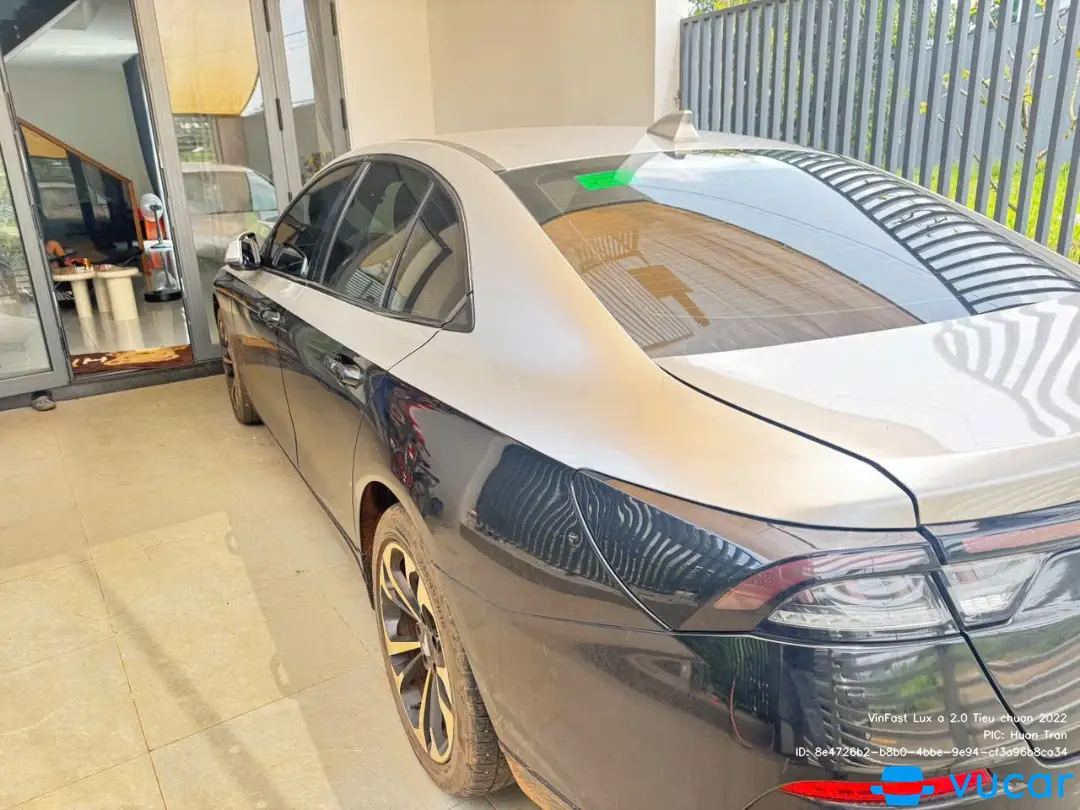 VinFast Lux a 2.0 Tiêu chuẩn 2022