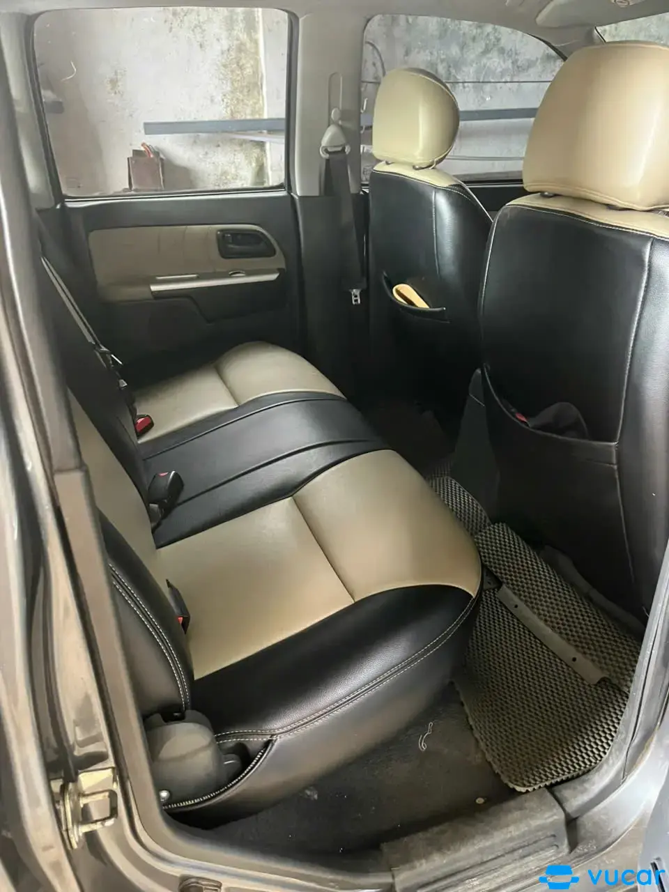 Isuzu dmax LS 3.0 4x4 AT 2010 - Nội thất 2