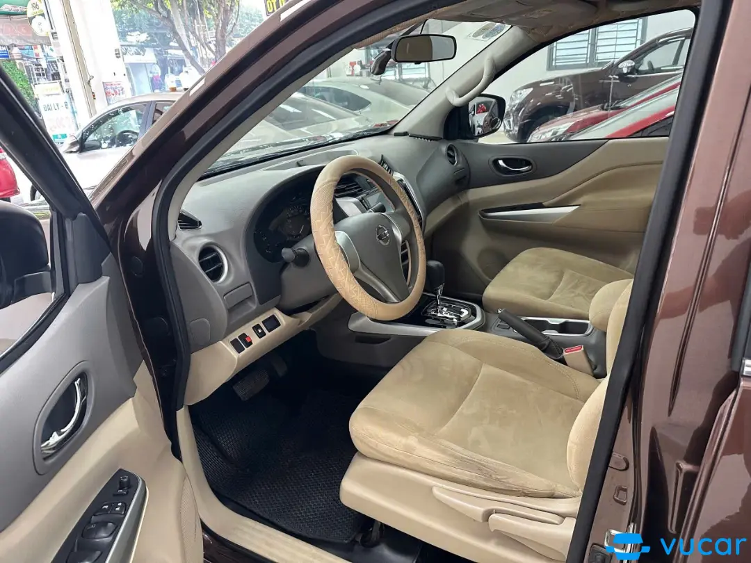 Nissan Navara EL 2.5 AT 2WD 2018 - Nội thất 4