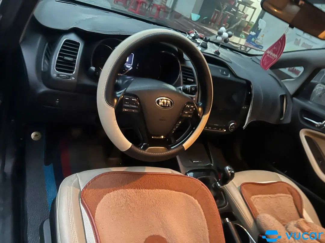 Kia K3 1.6MT 2017 - Nội thất 1